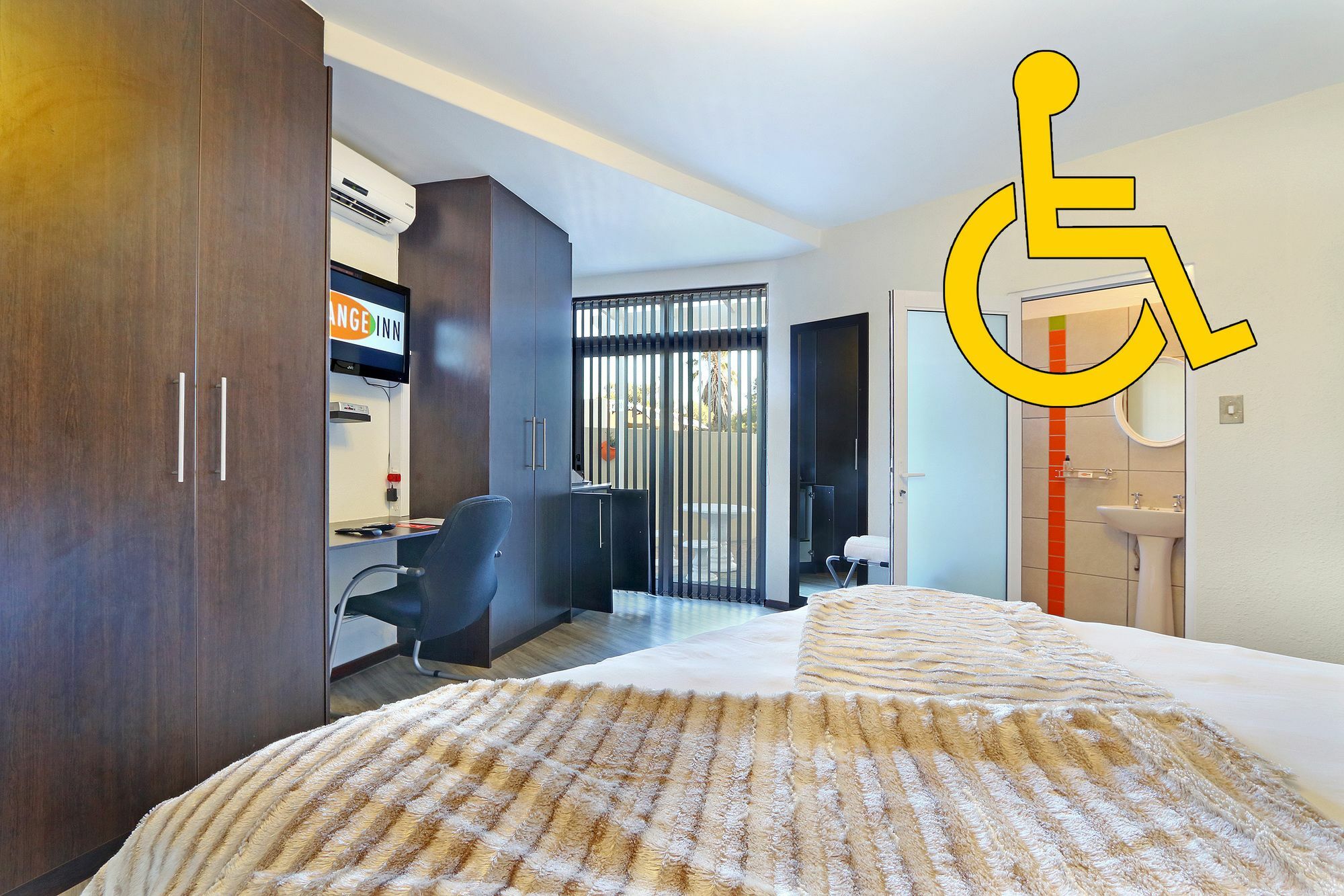 Orange Inn Melkbosstrand โบลแบร์กสตรานด์ ภายนอก รูปภาพ